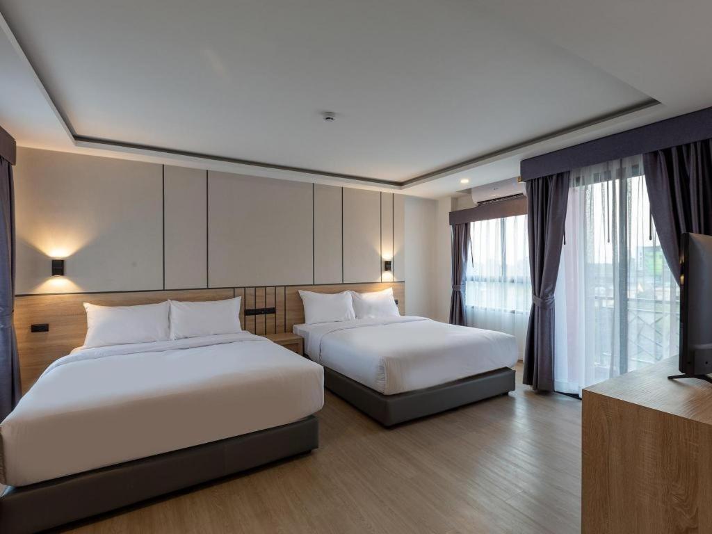 Heaven Hotel צ'צ'ונגסאו מראה חיצוני תמונה